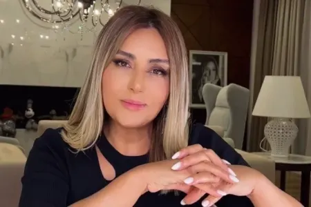 Xalq artisti mədəkiçiltmə etdirib?