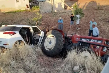 Avtomobil ilə traktor toqquşdu: - YARALILAR VAR