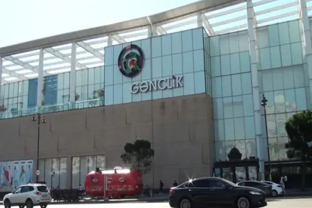 “Gənclik Mall”da həyəcan: - “yanğın” söndürüldü – VİDEO