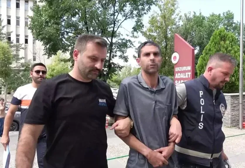 ŞOK! Balta ilə ərinin xalası oğlunun başını yardı - FOTOLAR