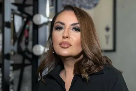 Sevda Ələkbərzadə onun məzarını ziyarət etdi - VİDEO