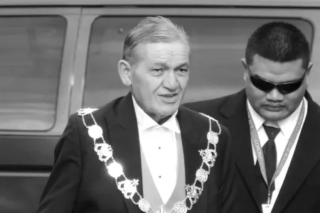 Maori kralı ürək əməliyyatından sonra ÖLDÜ