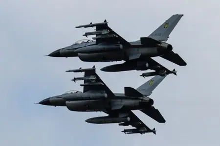 Ukrayna ordusunda ilk F-16 itkisi: - Pilot öldü