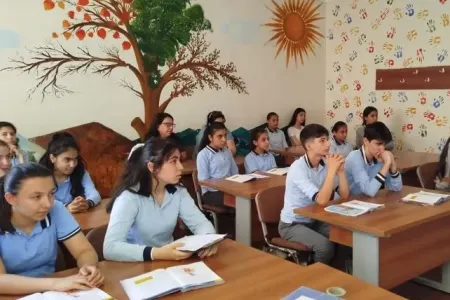 Bu məktəbdə yalnız 10-11-ci sinif şagirdləri təhsil alacaq