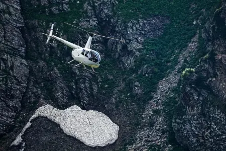 Rusiyada helikopter göyərtəsindəki ekipajla birlikdə yoxa çıxıb