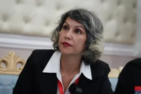 Deputatlığa namizəd Vəfa Nağı əlbəyaxa oldu - ANBAAN VİDEO