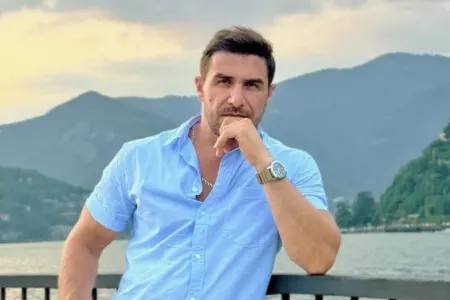 Talıb Tale İtaliyada belə dincəlir - FOTOlar
