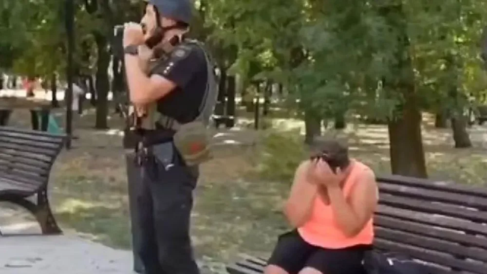 Rusiyanın raket qəlpələri kiçik qızın BAŞINI KƏSDİ - FOTO