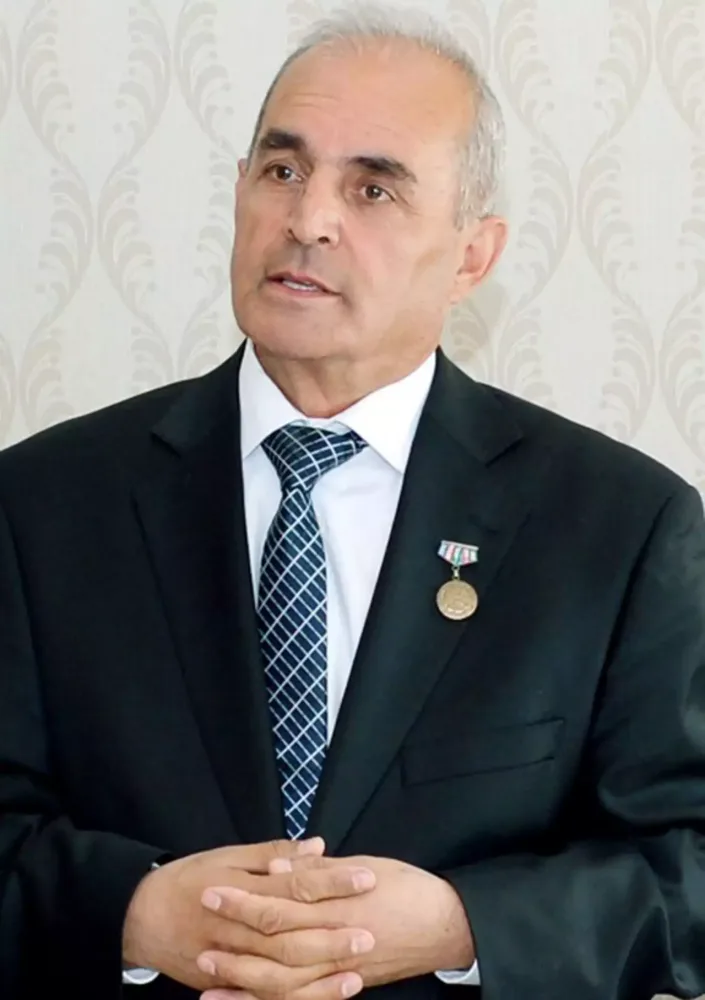 Xalq Artisti İlə Bağlı - ÜZÜCÜ XƏBƏR