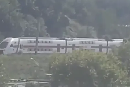 Tbilisidə qatar platformaya çırpıldı - 2 ölü var