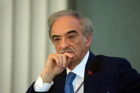 Polad Bülbüloğlu ikinci Ermitaj Mükafatının laureatı olub