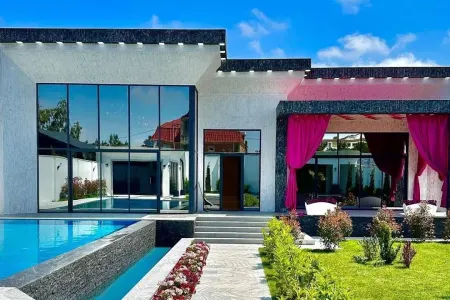 Azərbaycanlı məşhur bağını su qiymətinə satışa çıxardı - Bu səbəbdən / VİDEO