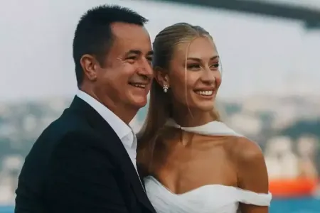 Acundan yeni arvadı ilə bağlı açıqlama!