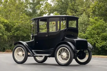 1916-cı ilin köhnə elektrik avtomobili hərraca çıxarılıb - FOTOLAR