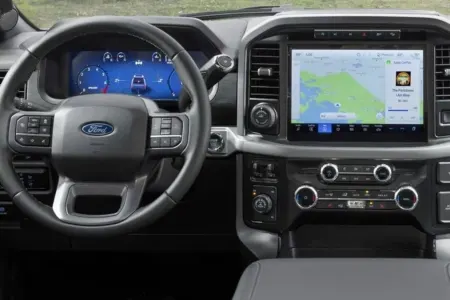 "Ford" avtomobilin salonunda sərnişinləri dinləyəcək