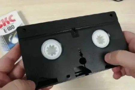 Sirli video kaset tapan ata və oğul dəhşətə gəldilər
