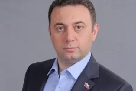 Azərbaycanlı iş adamı yenə deputat oldu
