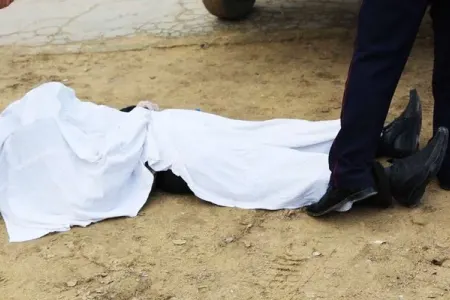 Sumqayıtda küçədə yanıq izləri olan meyit tapıldı