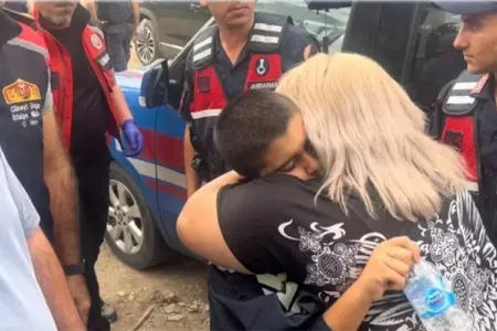Türkiyədə itkin düşən azərbaycanlı uşaq ağacda yatıbmış - Video