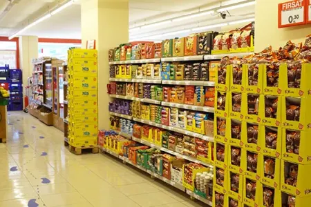 Marketlərdən "Coca Cola" və "Fanta" yığışdırılır