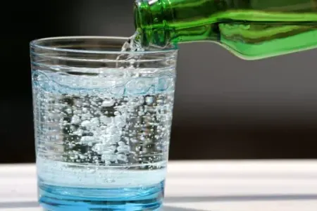 Qazlı su içmək faydalıdırmı?