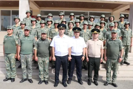Hərbi Prokurorluğun və Müdafiə Nazirliyinin birgə keçirdiyi maarifləndirmə tədbirləri davam edir