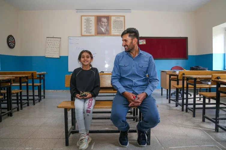 Bu məktəbin cəmi bir şagirdi var