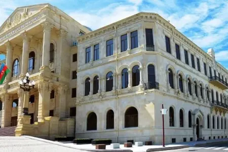 Azərbaycanda cəza çəkən 3 türkiyəli ölkələrinə təhvil verildi
