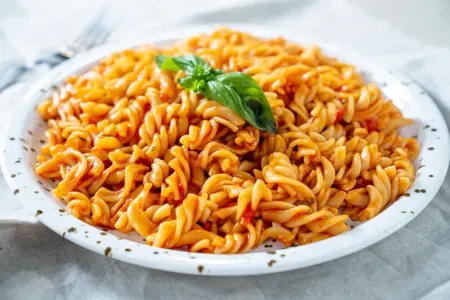 Makaronu pendir və ketçupla yeməyin, yoxsa...