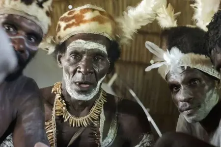 Dünyanın ən təhlükəli qəbiləsi: - Qonaqlarını kəsirlər, sümüklərini..