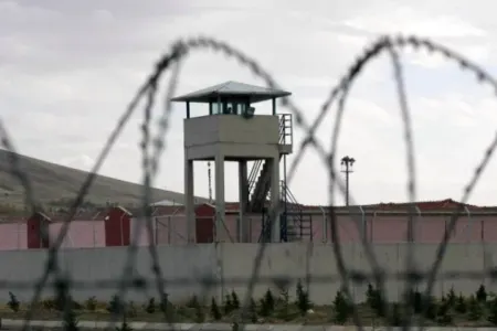 Bakı həbsxanasında daha bir məhkum ÖLDÜ