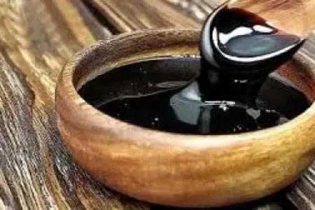 Hər səhər bir qaşıq tut bəhməzi yeyin