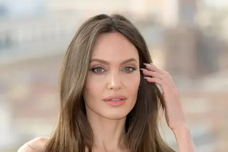 Ancelina Coli uzun illərdən sonra dəyişdi