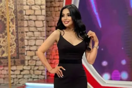 Vüsalə Əlizadənin 300 minlik yeni LÜKS AVTOMOBİLİ - Cangüdənlə gəldi... + VİDEO