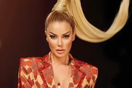 Azərbaycanda bir gecəyə müğənnilərə 5 milyon manat xərcləyən iş adamı KİMDİR?