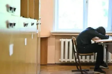 Məktəbdə qalmaqal: Şagird sinif yoldaşlarını öldürmək istədi