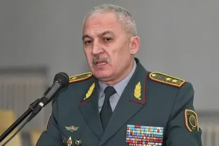 Qazaxıstanın müdafiə naziri Bakıda