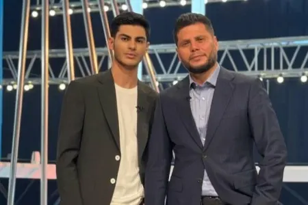 Aparıcı Zaur Kamal oğluna bahalı maşın alacaq