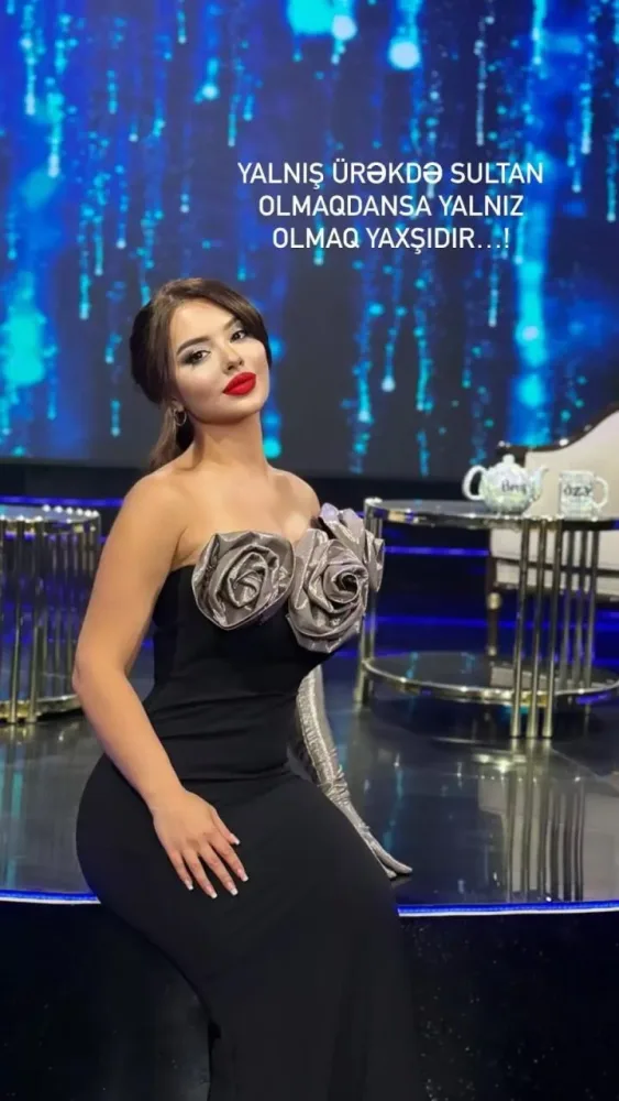 Sinəsini böyütmüşdü, indi də simasını dəyişdirdi