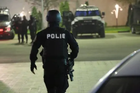 Bakıda insident: polis atəş açdı, yaralanan var - Rəsmi