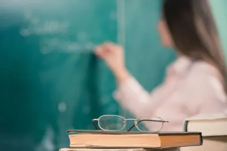 28 yaşlı müəllim 15 yaşlı şagirdini evə dəvət etdi: - SONRA ONU....