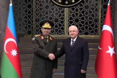 Azərbaycan və Türkiyə müdafiə nazirləri görüşdü