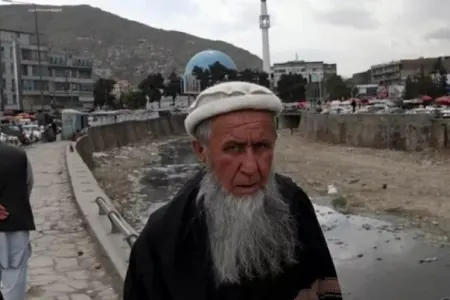 Taliban kişilərə cins şalvar geyinməyi və dəbli saç düzümünü qadağan etdi