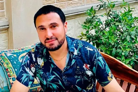 “Kişi də diz çöküb hamilə qadınının qarnından öpər?”