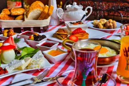 Səhər yediyiniz bu qidalar dişlərə - ZƏRƏRLİDİR