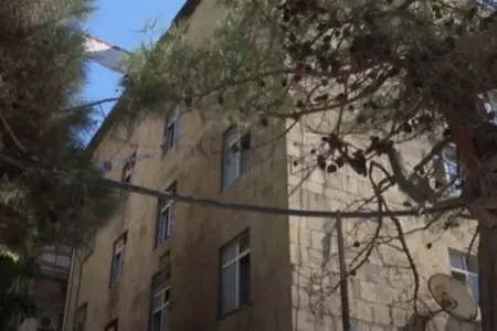 Bakıda universitetin yataqxanalarını BİT BASDI - VİDEO
