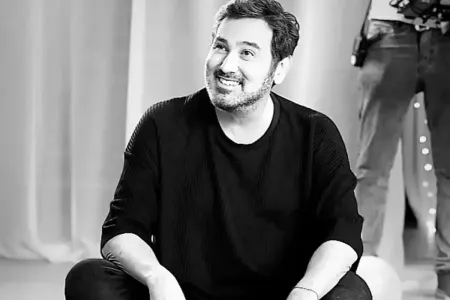 Səhnədə ölən müğənninin son anları... - VİDEO