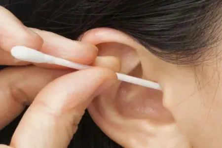 Qulaqlarınızı bunlarla təmizləməyin