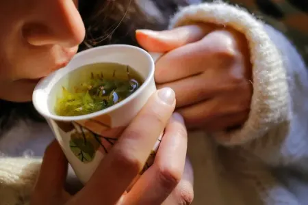Arıqlamaq üçün bitki çayı içdi, - dünyasını dəyişdi