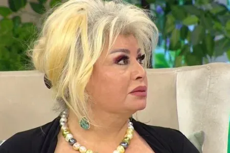 “55 ildir ki, qarmonun üstündə oxşayıb-ağlayıram, amma...”